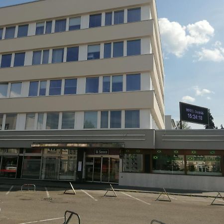 Hotel Ondráš Zlín Esterno foto